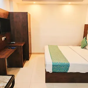Grand Tela Near Igi Airport Delhi **** New Delhi